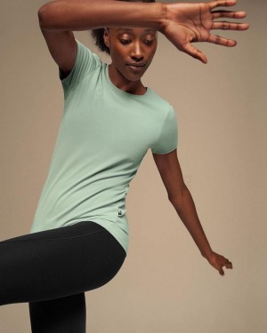Camiseta On Cloud Movement-T Mujer Verde | EC_ON8605