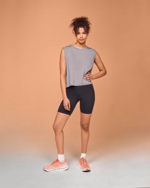 Camiseta sin Manga On Cloud Focus Crop Mujer Gris | EC_ON8307