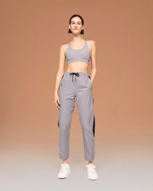 Pantalones On Cloud Track Mujer Gris | EC_ON8526