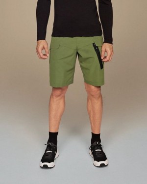 Short On Cloud Explorer Hombre Verde Oliva | EC_ON8355