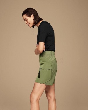 Short On Cloud Explorer Mujer Verde Oliva | EC_ON8840