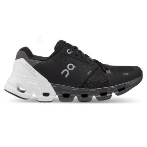 Zapatillas Running On Cloud Cloudflyer 4 Mujer Negras Blancas | EC_ON8575